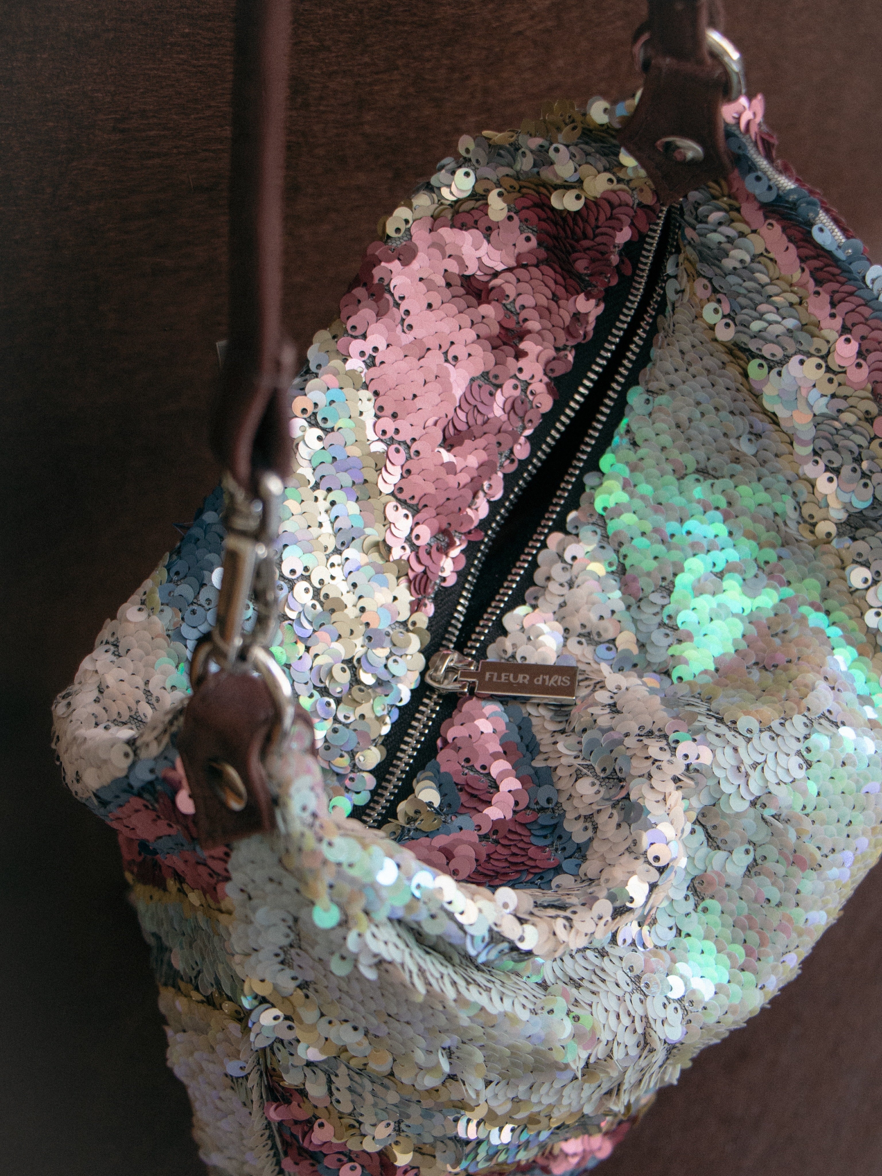 WILDFLOWER LEATHER STRAP BAG